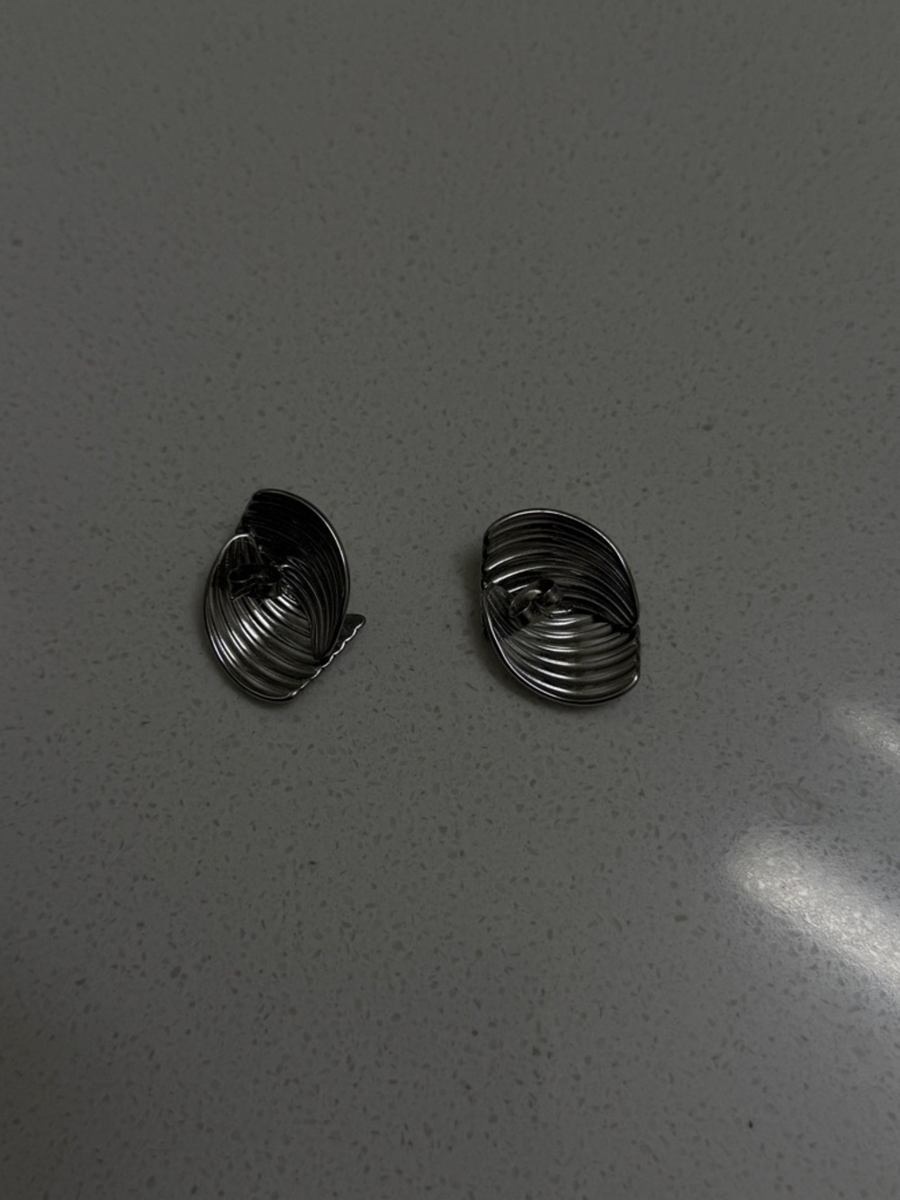 Silver Ribbed Earrings - Picture 3 of 4